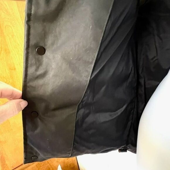 BANANA REPUBLIC MEN'S UNISEX HIGH QUALITY PRIMA LOFT BLACK PUFFER VEST SIZE XS - Picture 8 of 11